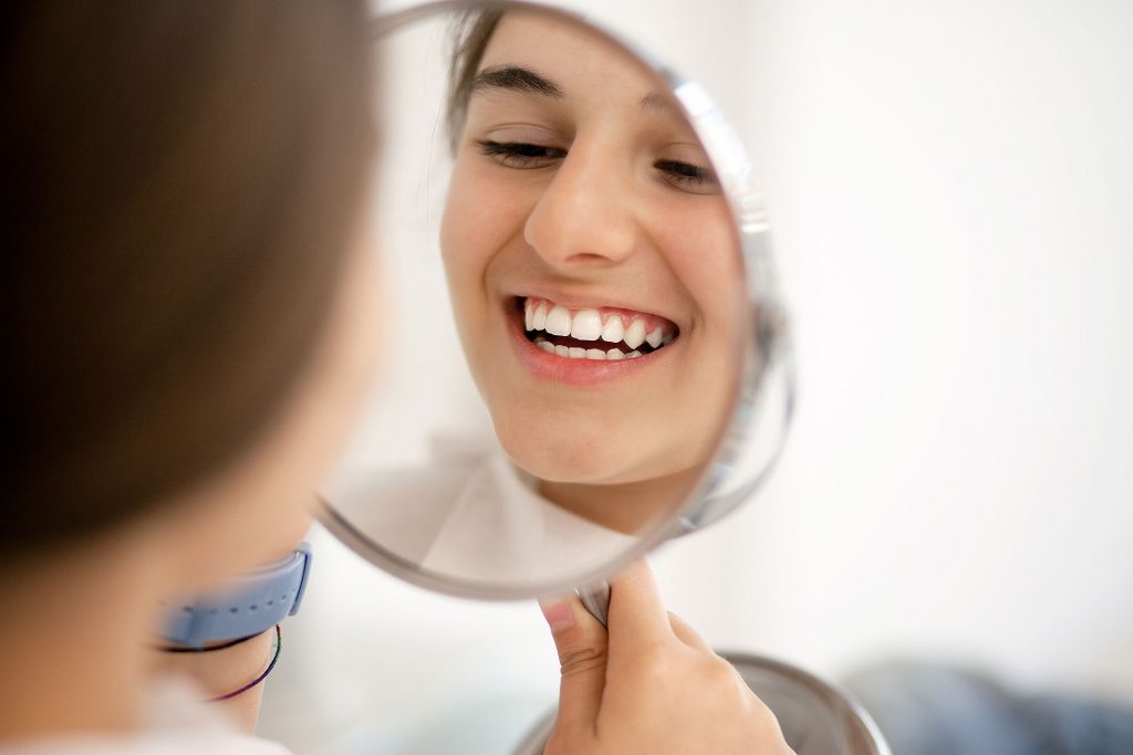 Frequently asked questions about teeth whitening and dental hygiene services by Flossbar